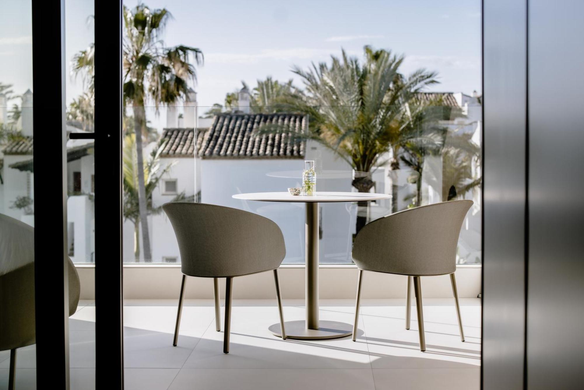 The Flag Hotel Marbella, Estepona Adult Recommended Luaran gambar
