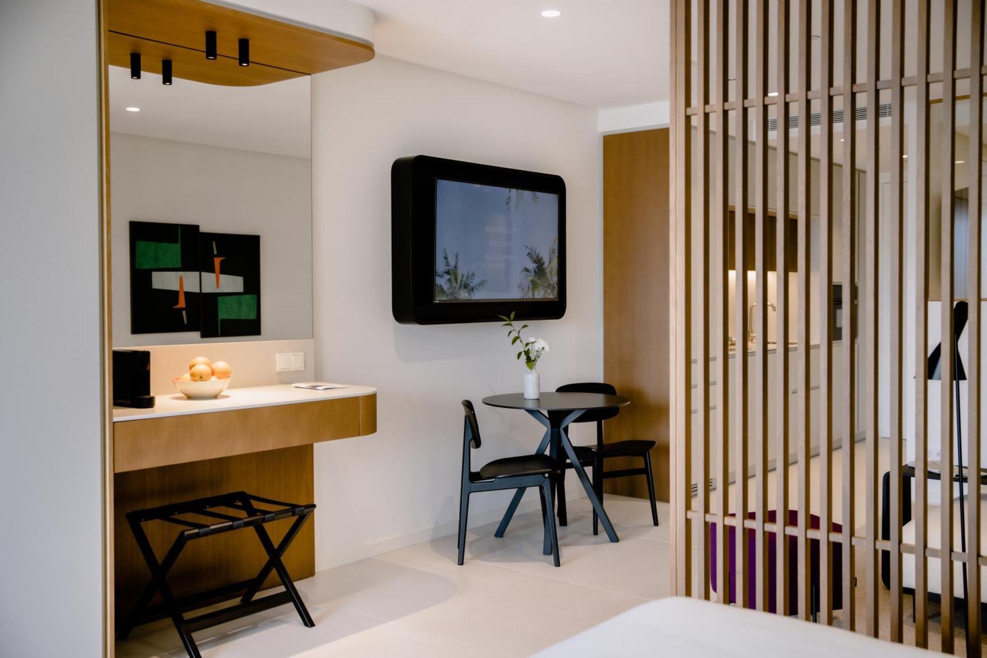 The Flag Hotel Marbella, Estepona Adult Recommended Luaran gambar