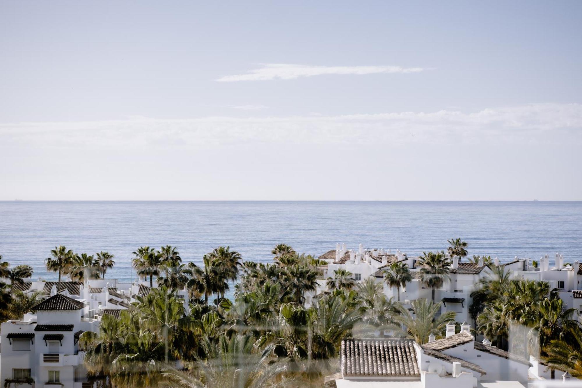 The Flag Hotel Marbella, Estepona Adult Recommended Luaran gambar