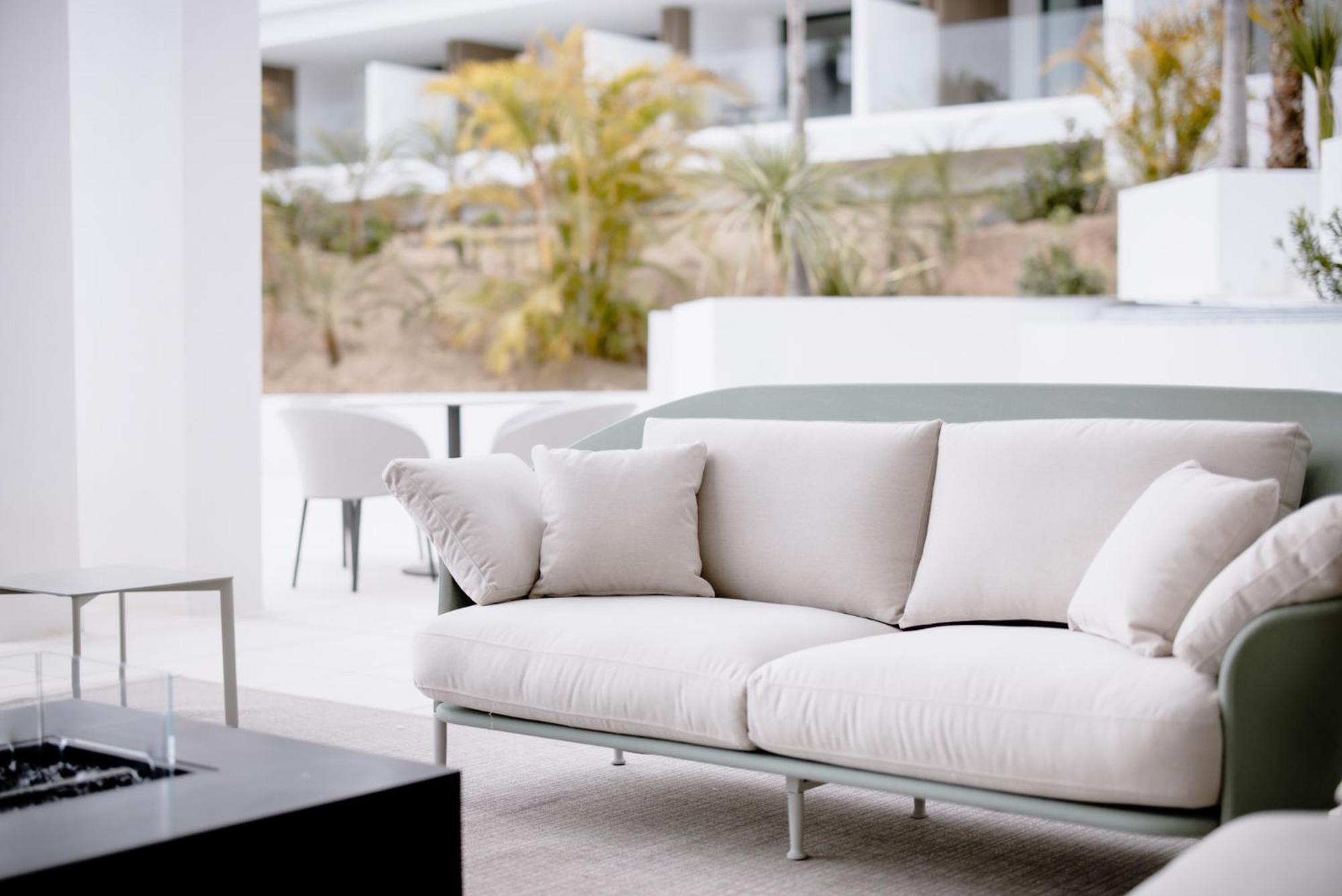 The Flag Hotel Marbella, Estepona Adult Recommended Luaran gambar