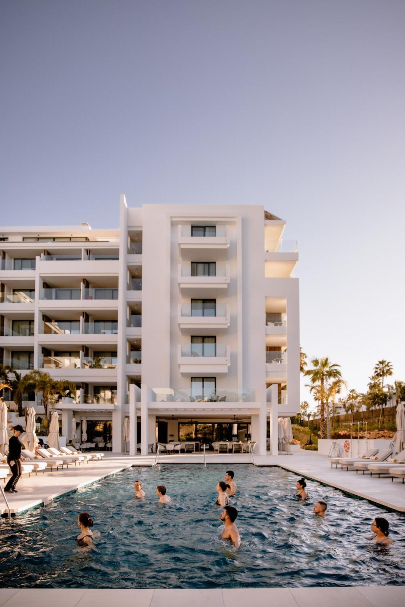 The Flag Hotel Marbella, Estepona Adult Recommended Luaran gambar