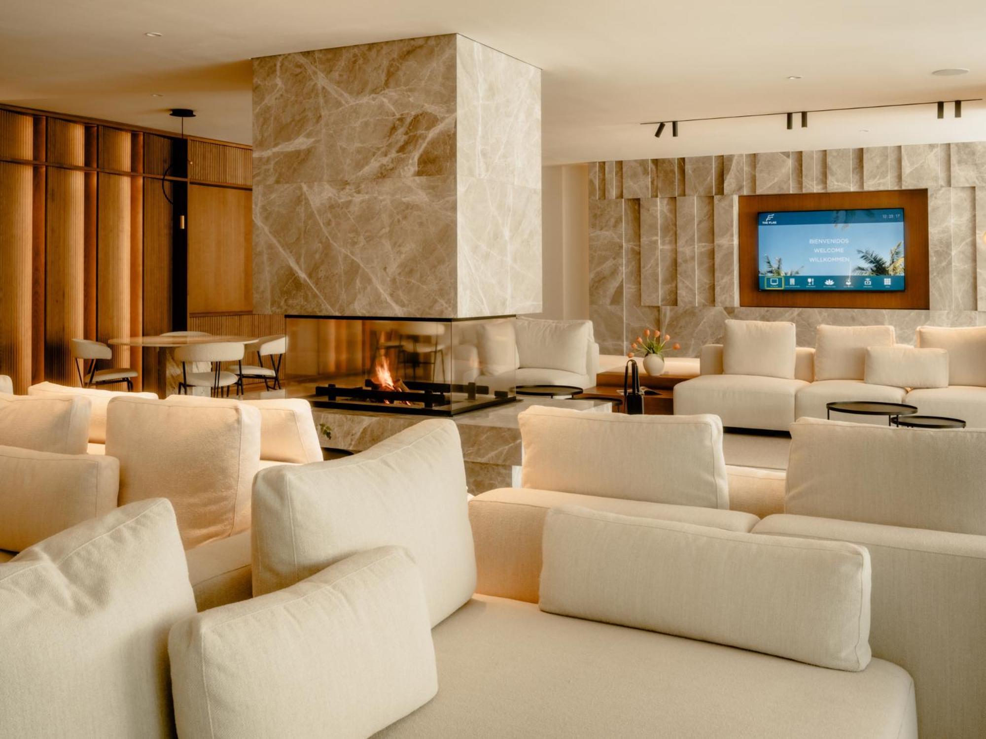 The Flag Hotel Marbella, Estepona Adult Recommended Luaran gambar